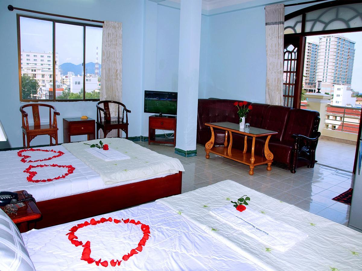 Queen 3 Hotel Nha Trang Exteriör bild